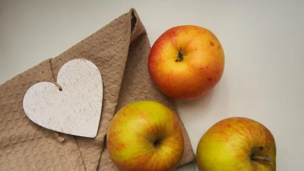 Apples Fruits